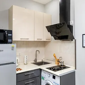 https://golden-room-apartments-04.alltbilisihotels.com