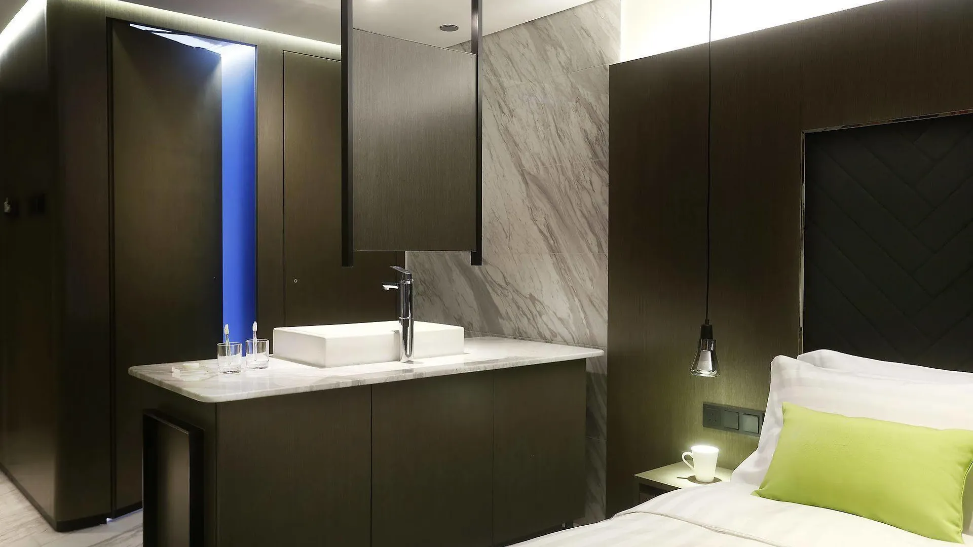 Hotel Ease Tsuen Wan Гонконг